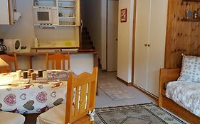 Studio Lumineux Avec Balcon Sud, Plein Coeur De La Tania, Skis Aux Pieds - Fr-1-513-43